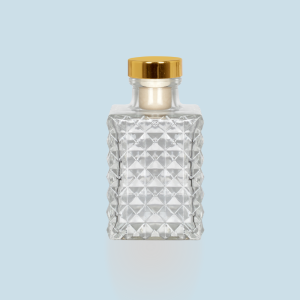 Clear Diamond Cut Diffuser bottle Gold Lid